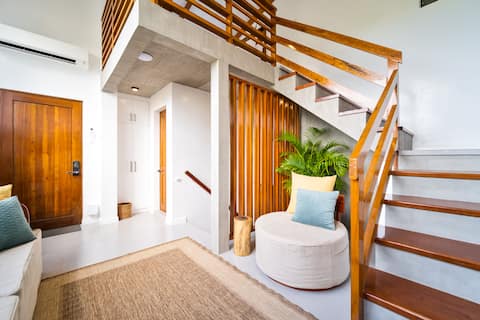 2BR | 2BA Loft Garden Villa @ The Wander Nest