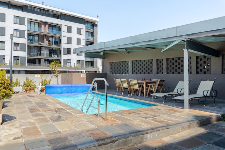 Central Green Point Apartment | Pool | Balcony gallery image 4