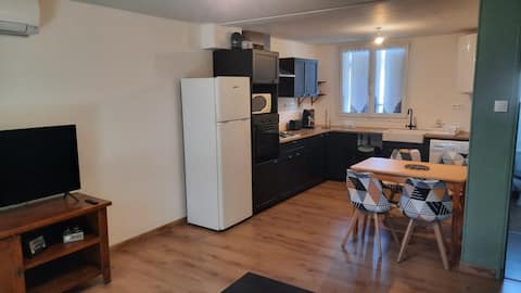 Miramas T2 brand villages