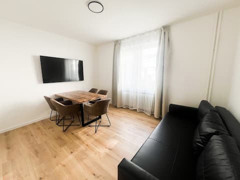 Top performing Airbnb: 2-bedroom apartment in the center in Stadtmitte