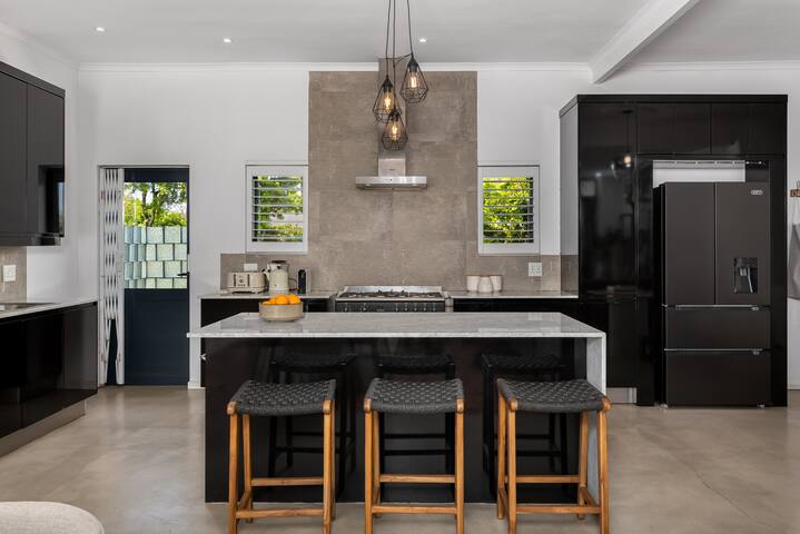 Luxury Family Villa with Pool, Gym & Bonfire Area gallery image 4