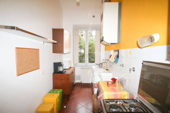 Cozy Flat nearby city center gallery image 4