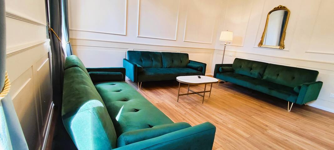 Oliver Twist in Venice gallery image 5