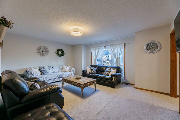 Private Pool | Huge house gallery image 5