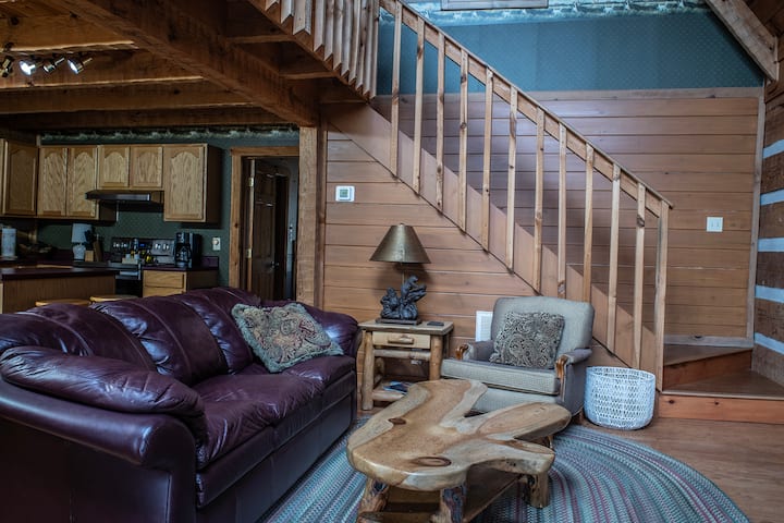 A~bears Den - Townsend, TN