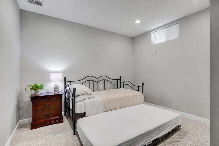 غرفة النوم 2