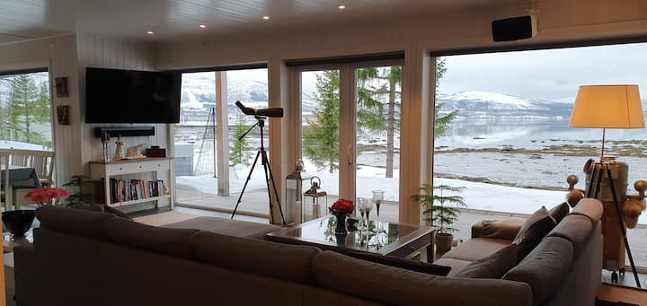 roomy cabin by the fjord
