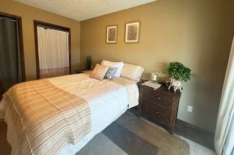 Pet Friendly Getaway Walkable to Downtown Ridgway