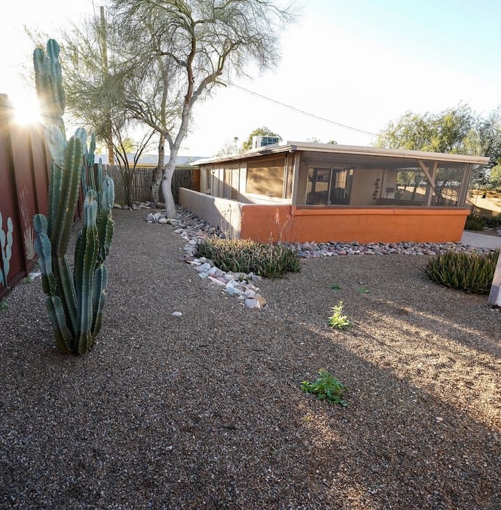 Private Guesthouse In Midtown - Tucson, AZ