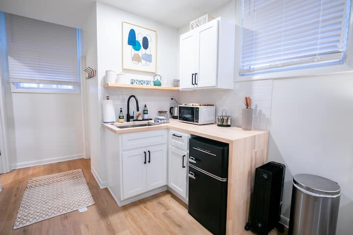 Cozy Studio: K & Q Bed Lux Shower Near Downtown - Franklin, TN