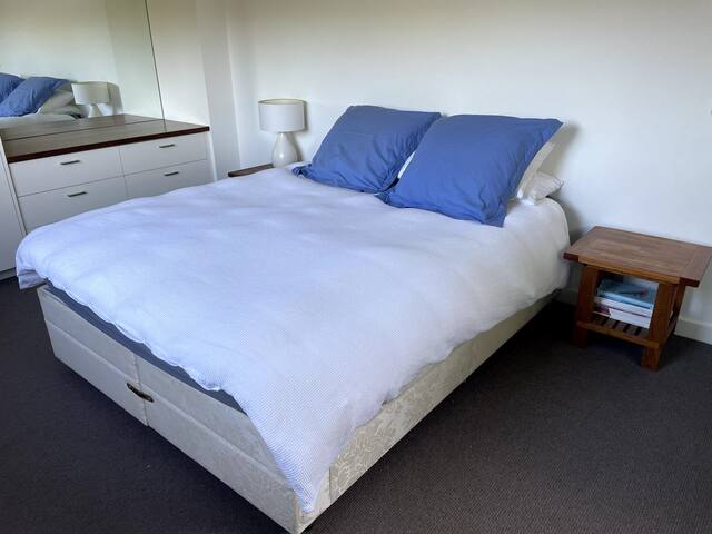 Entire house, Point Lonsdale gallery image 4