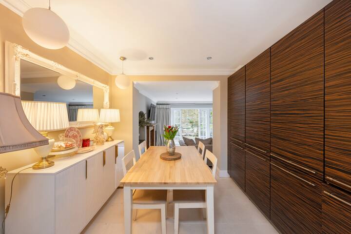 Fairytale Garden House – Next To Victoria Station gallery image 3