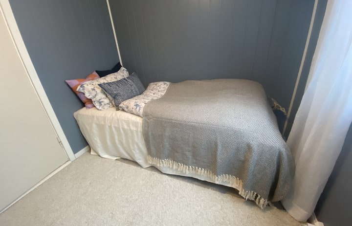 Spálňa 3, jednolôžko 90 cm.