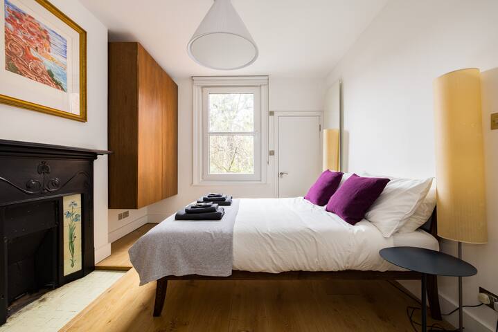 Fabulous home in Notting Hill gallery image 3