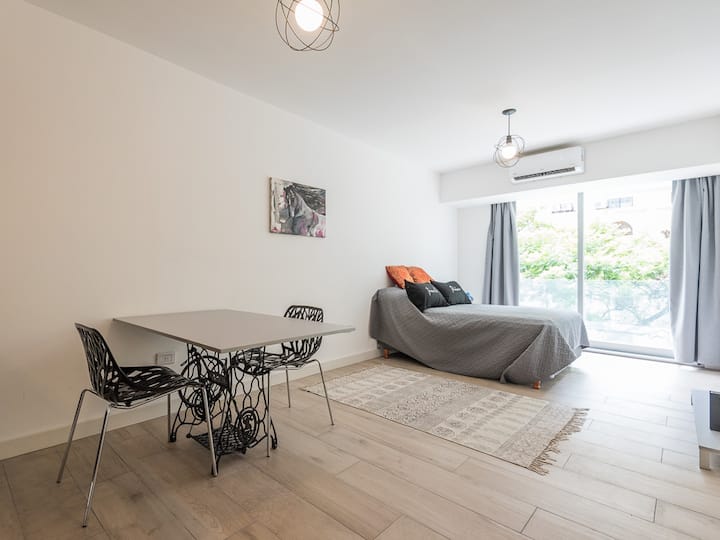 Kitnet para 2 pessoas em Monserrat, perto de Congress