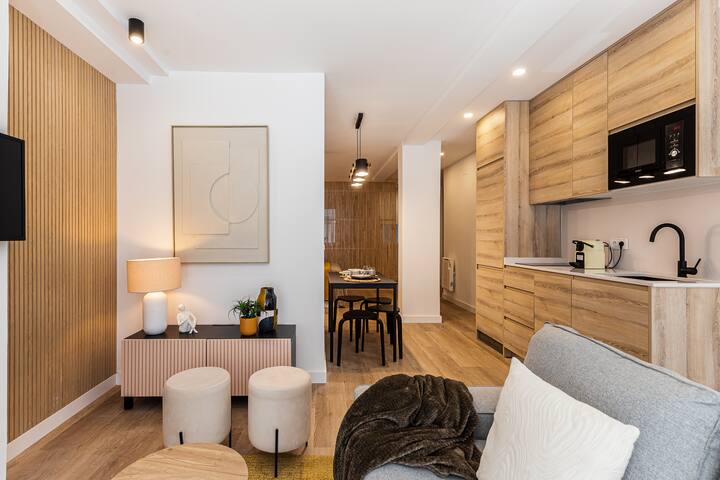 Queens Salamanca I – Alquiler Corta Duración gallery image 2