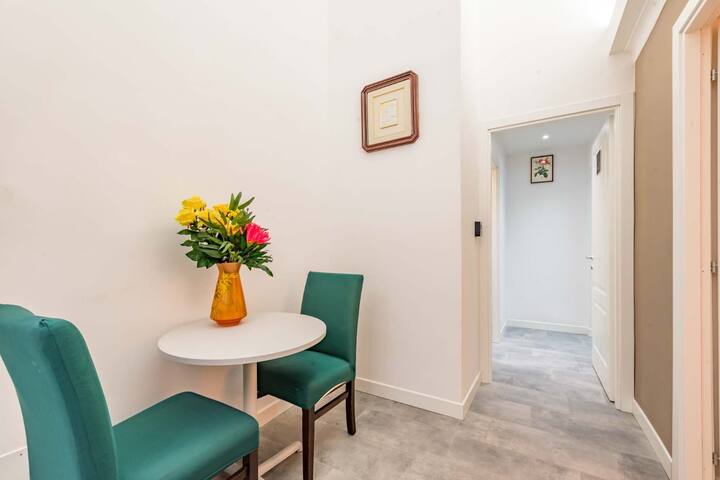 Eternal Residency gallery image 3