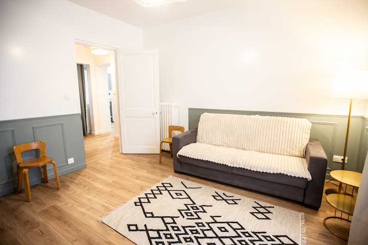 Maison Rénovée 10 Pers Calme 
Ville Et Gare à Pied - Mondeville