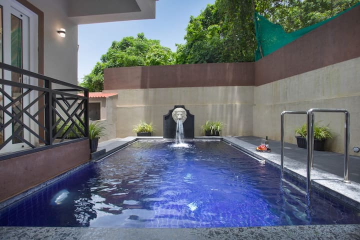 Red Land 6 BHK Private Pool Villa @ Candolim