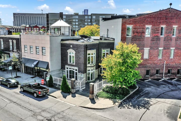 Elevate on 9 - Image 4