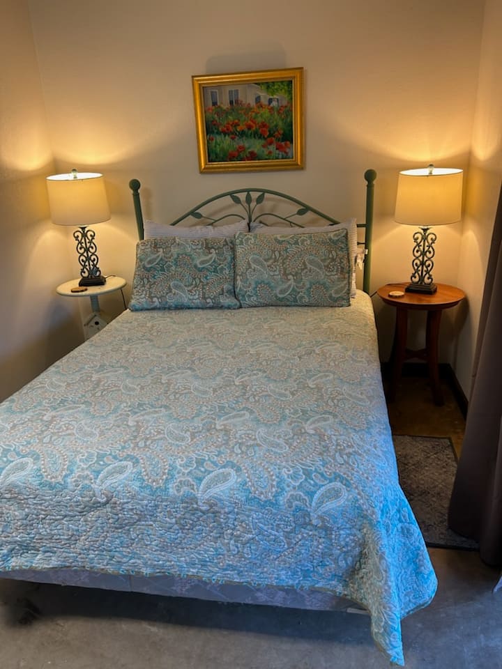 Sunrise 2 closeup of Full bed
