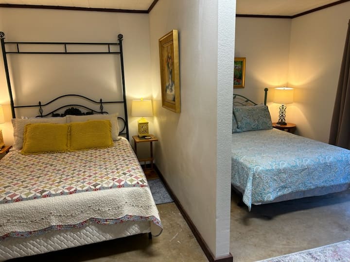 Solopgang 2 med queensize-senge og dobbeltsenge