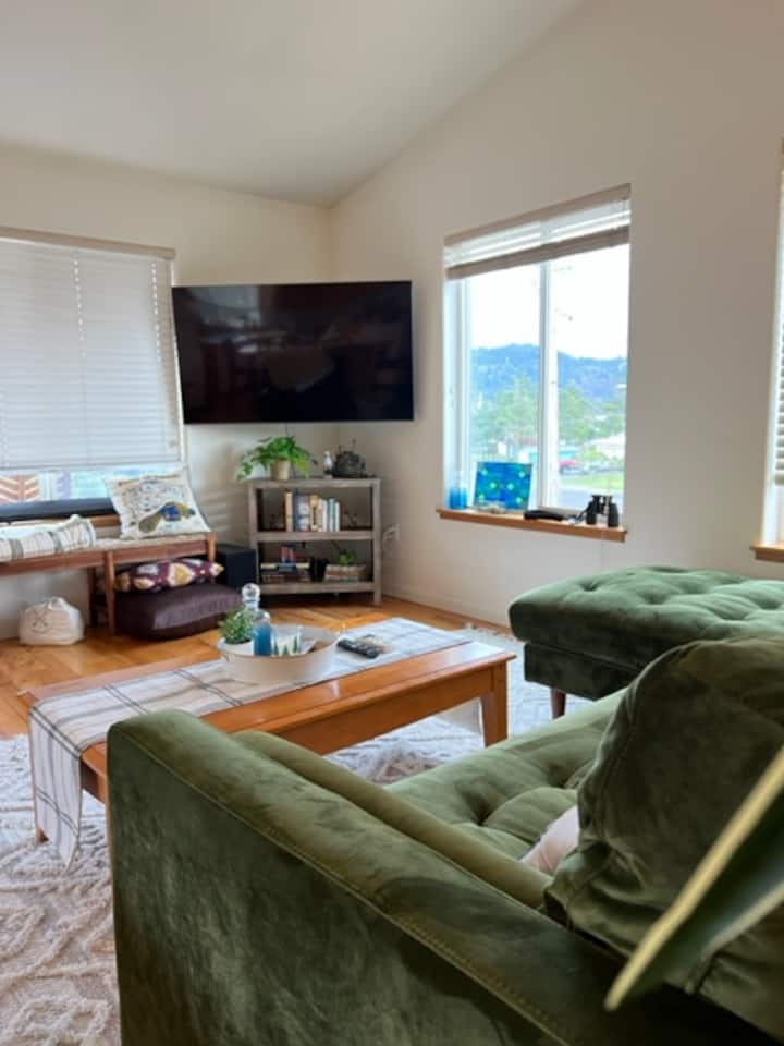 Ruddersrest - Pacific City, OR