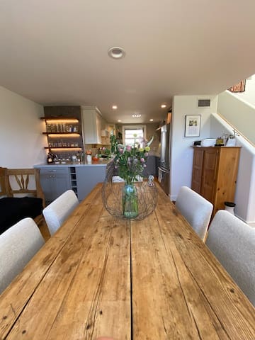 Venice Beach Neighborhood Gem