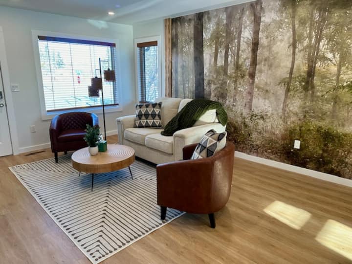 The Woodland House - Fort St. John