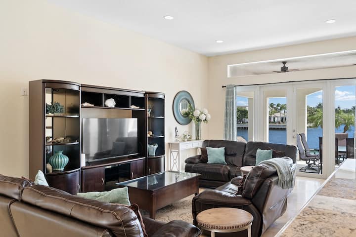 Delray Beach Waterfront 4 Bedroom With Heated Pool - Boynton Beach, FL