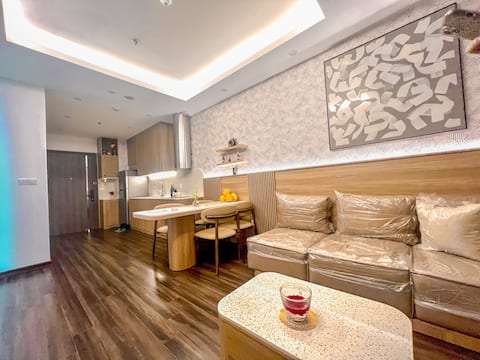 Homestay: Vintage and modern