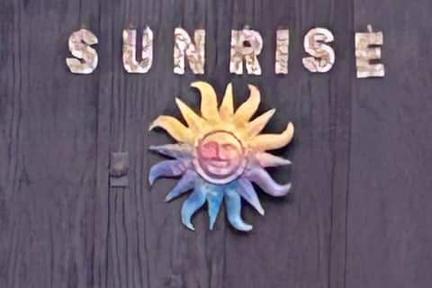 Legacy Ranch Sunrise Room 1