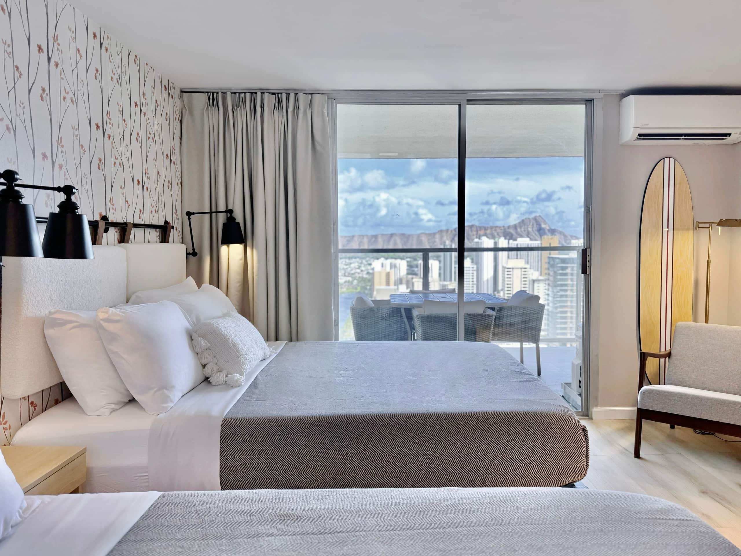 40FL-Ocean & Diamond Head Views-Premium Studio - Image 10
