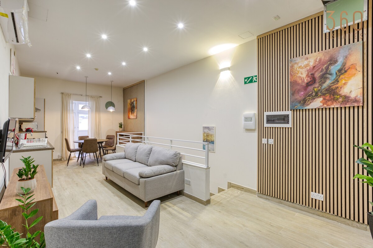 Authentic & Spacious 3BR home with Private Terrace