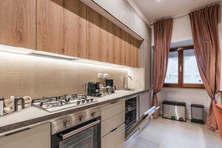 The Best in Rome Orologio gallery image 5