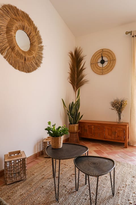 Top Airbnb: Casa Bougainvillea, Countryside of Moncarapacho in Moncarapacho