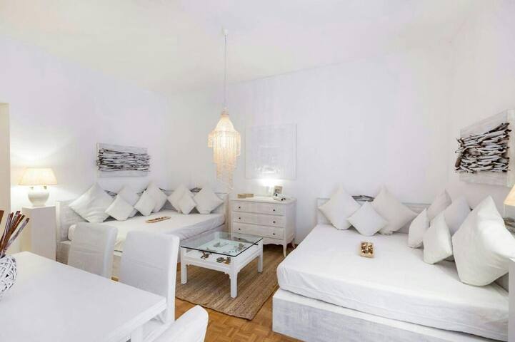 Super big Apartment! 13 guests gallery image 4