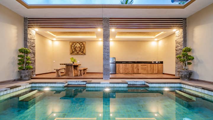 Private Villa With Pool Minutes To Ubud Market - ウブド