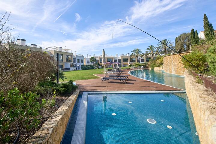 Cascais Riviera Premium gallery image 5