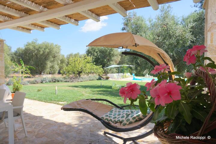 splendida lamia con piscina in salento gallery image 3