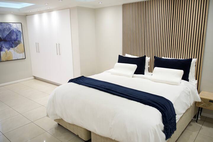 Top Notch. (beach front) gallery image 4