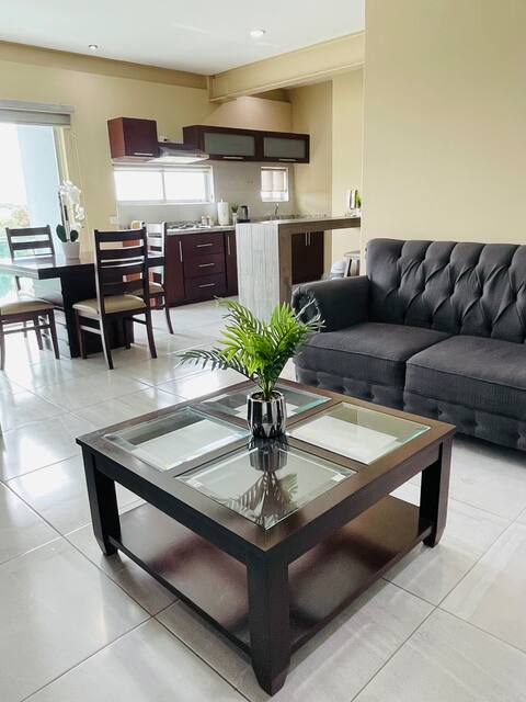 Spacious and Bonito Departamento Olivos 10