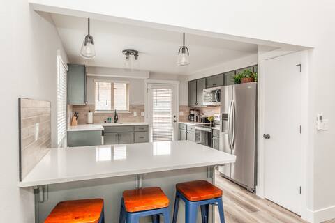 Lux Modern Duplex Cozy 6bd Oasis