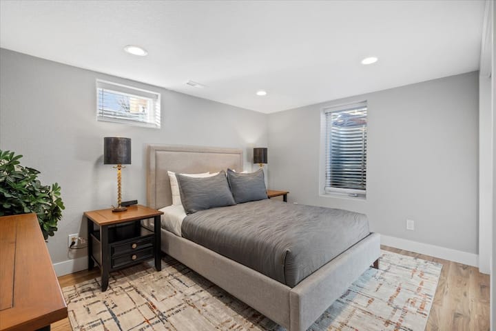 יחידת מרתף חדר שינה משני - קווין