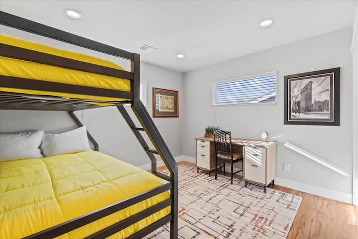 Main Floor Secondary Bedroom - Twin and Full