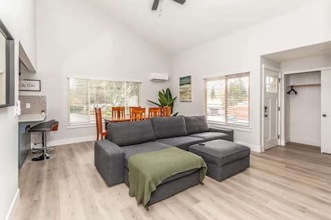 Cozy Modern Family 3Bd Oasis