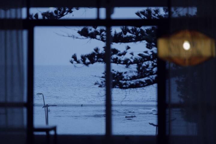 Beachfront Paradise gallery image 4