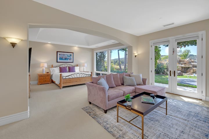 Bedroom 1 (Master)