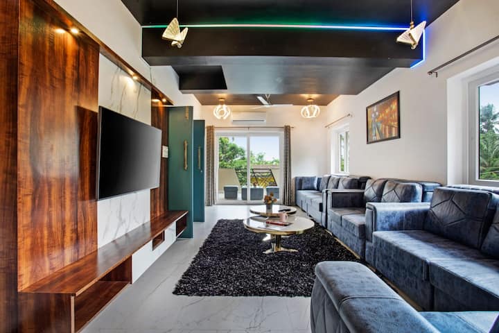 Living room image 1