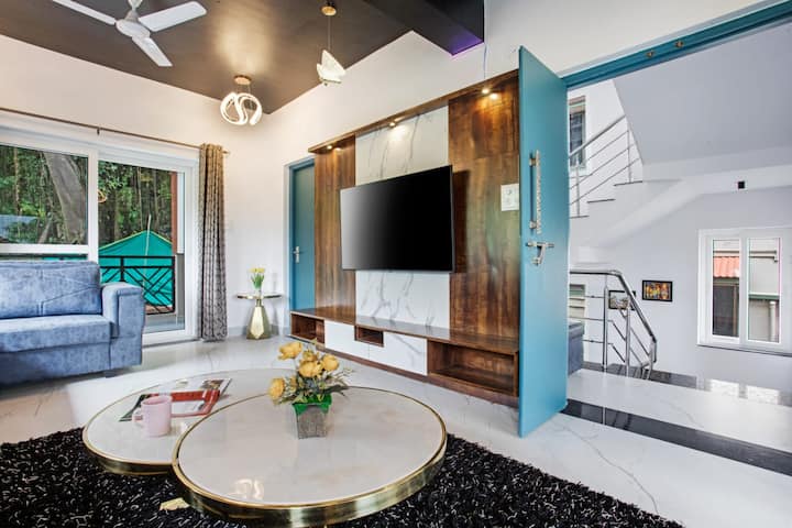 Living room image 3